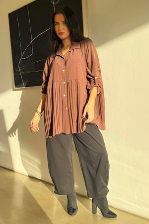 Suki Pleat Smock Blouse Chocolate /6=